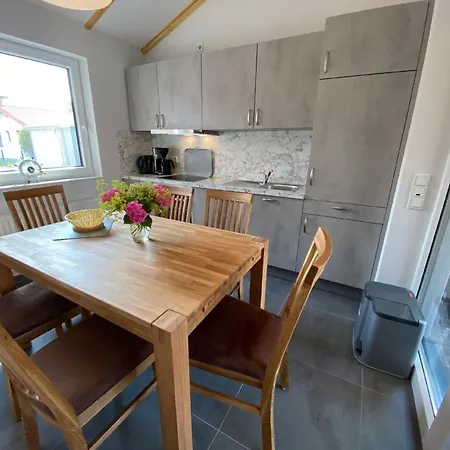 N7 Haus Mit Terrasse Und Garten An Der Nordsee Butjadingen