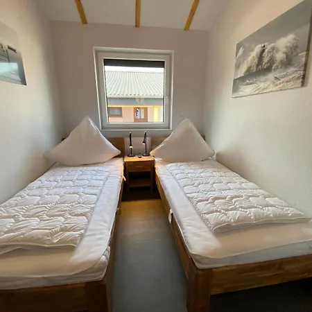 N7 Haus Mit Terrasse Und Garten An Der Nordsee Butjadingen